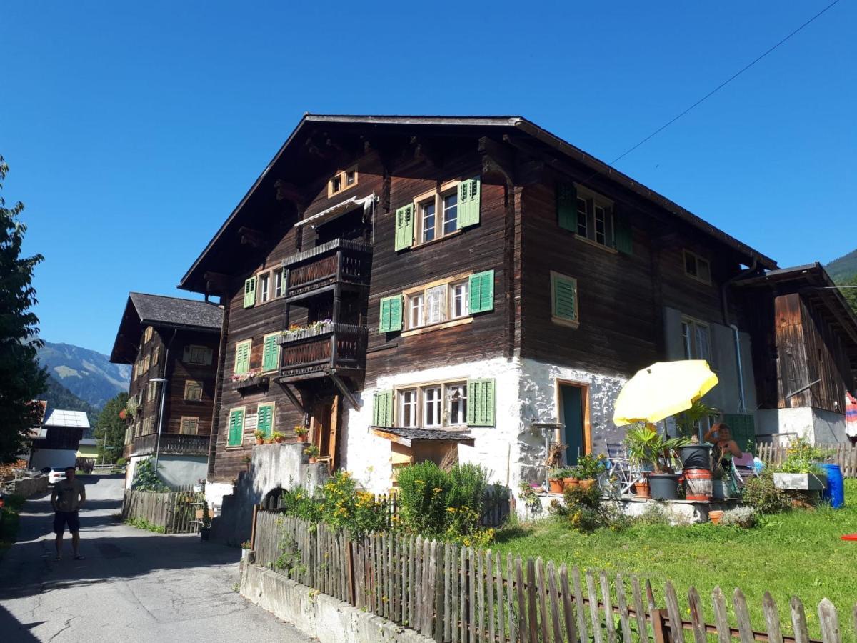 Bed and Breakfast Casa Vegana Trun Экстерьер фото