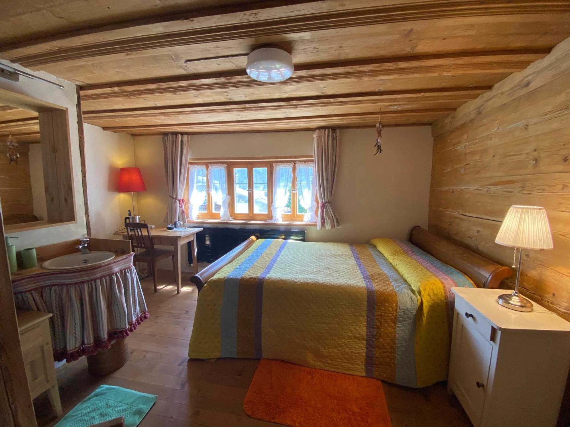Bed and Breakfast Casa Vegana Trun Экстерьер фото