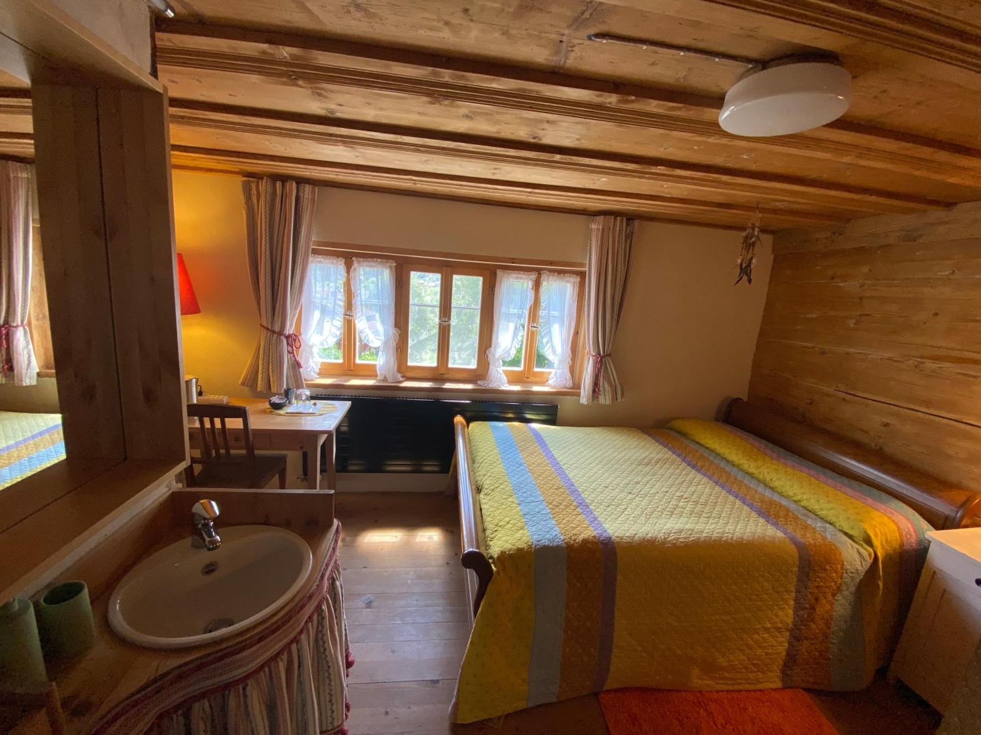 Bed and Breakfast Casa Vegana Trun Экстерьер фото
